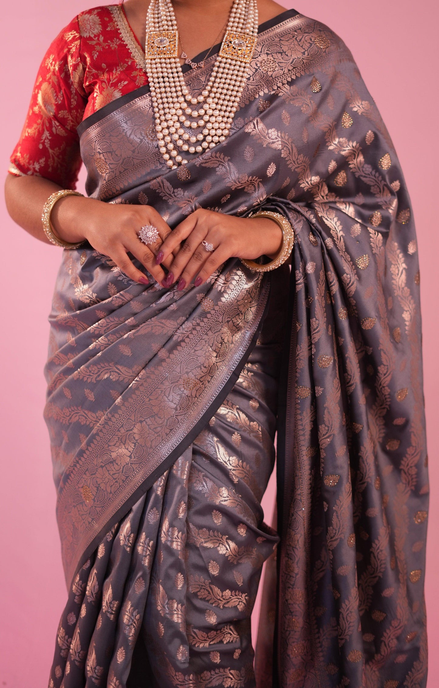 Semi katan aada butti saree