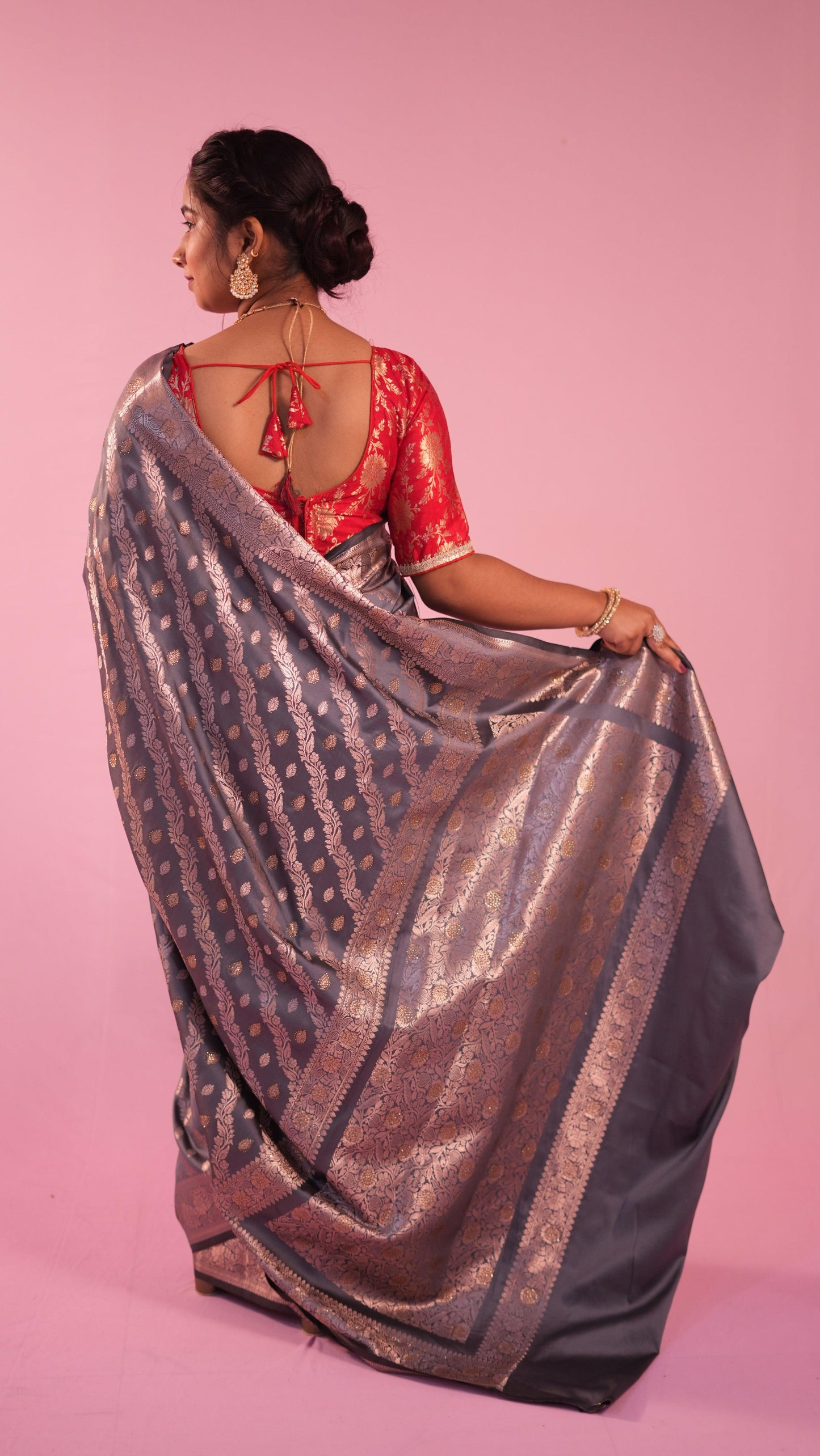 Semi katan aada butti saree