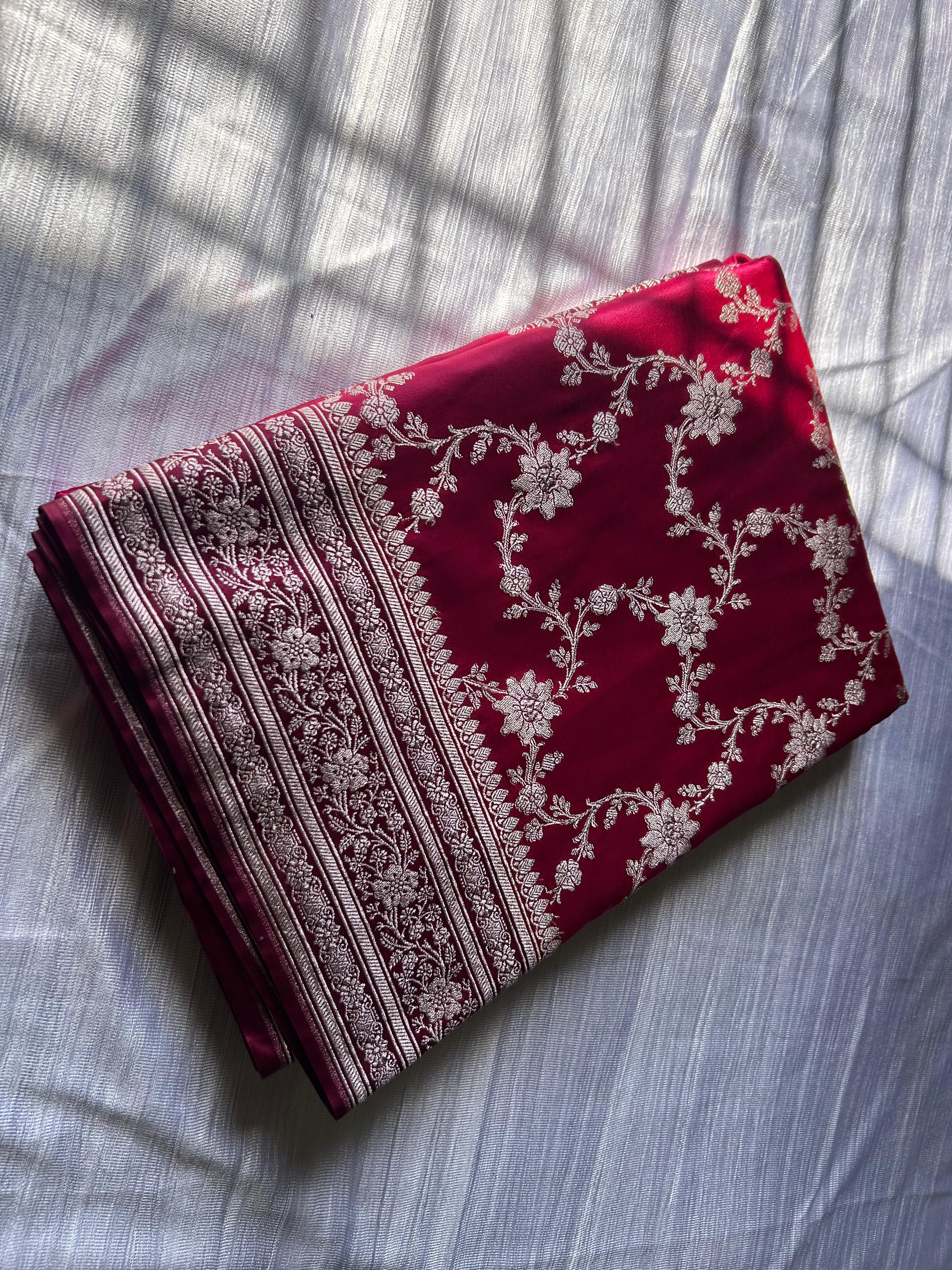 Rani Pink Mashru Silk Saree – Contrast Jalebi Jaal Design with Magenta Pink Blouse