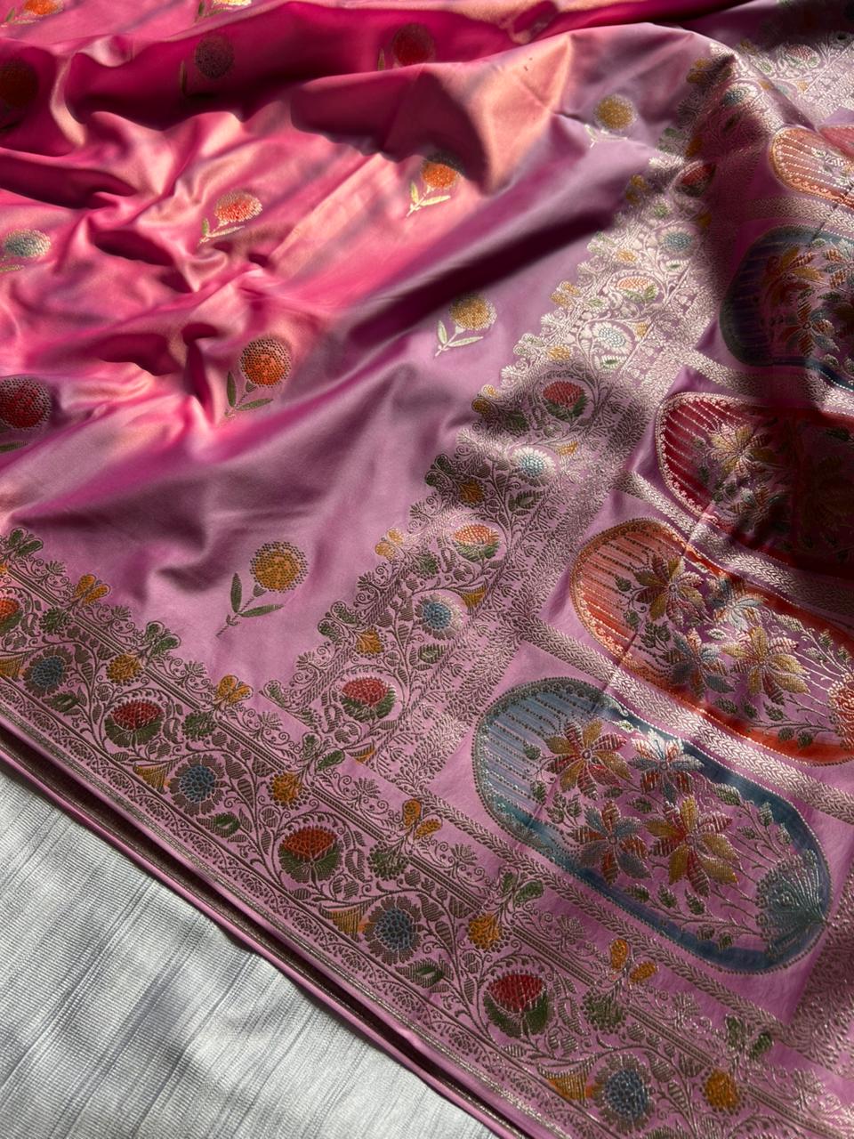 Sari de seda mashru rosa bebé con pallu Meenakari pintado a mano