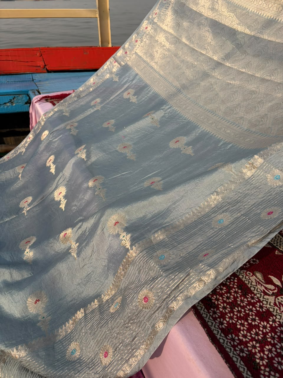 Premium Blended Raw Mango Silk Banarasi Saree – White with Red & Silver Meenakari