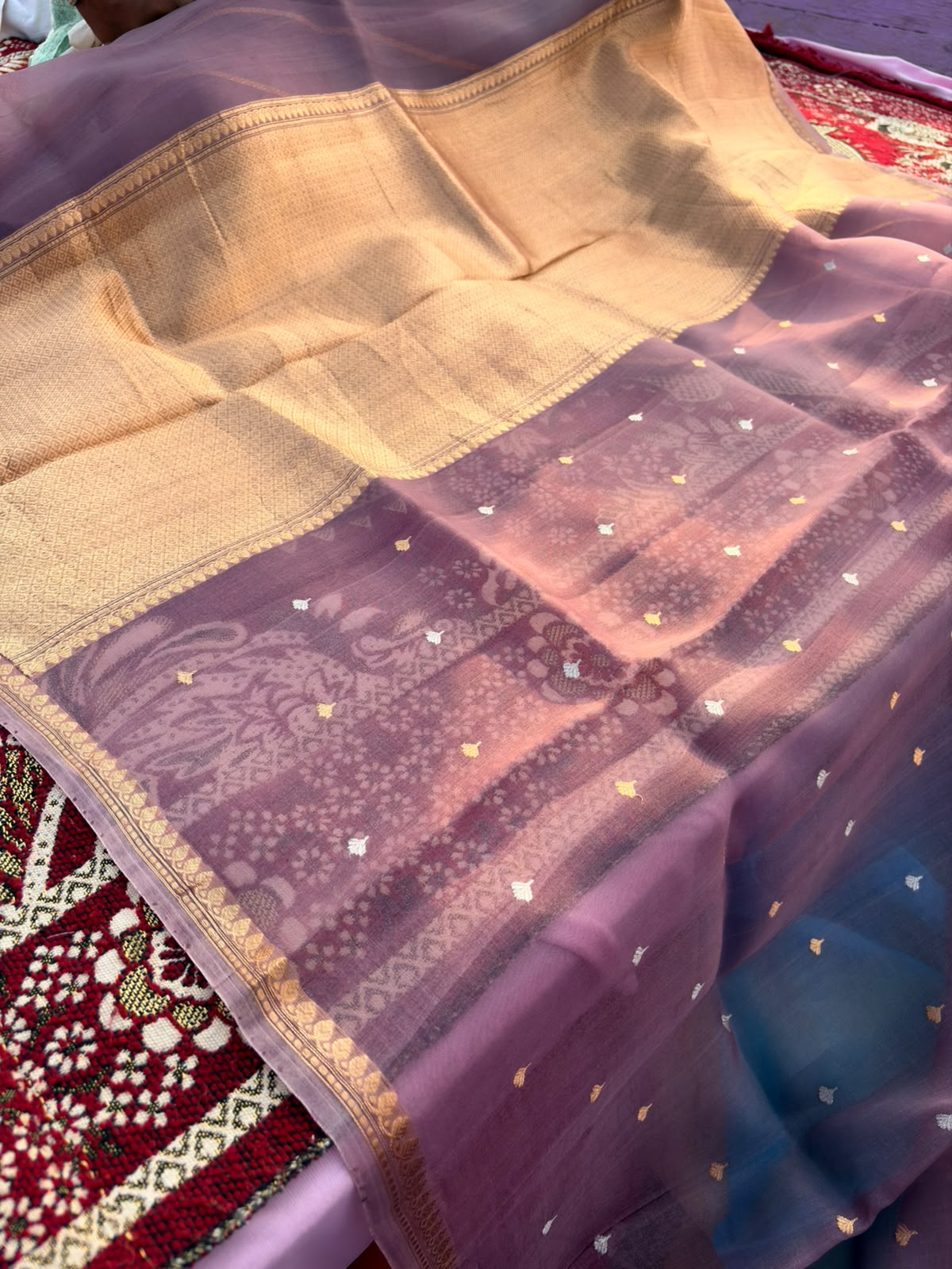 Rekha-Inspired Pure Organza Saree | Choti Butti Weaving | Brocade Zari Pallu