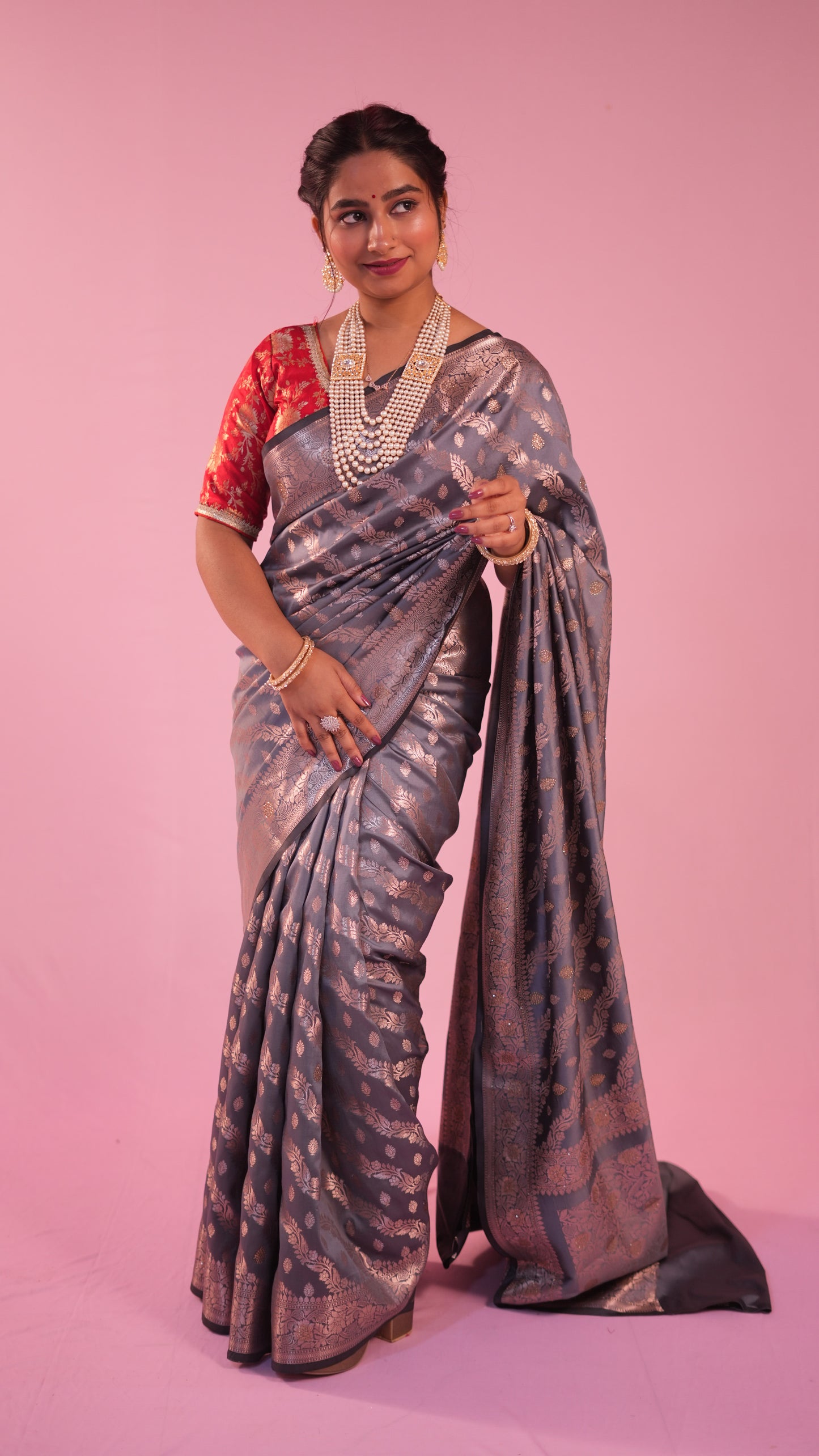 Semi katan aada butti saree
