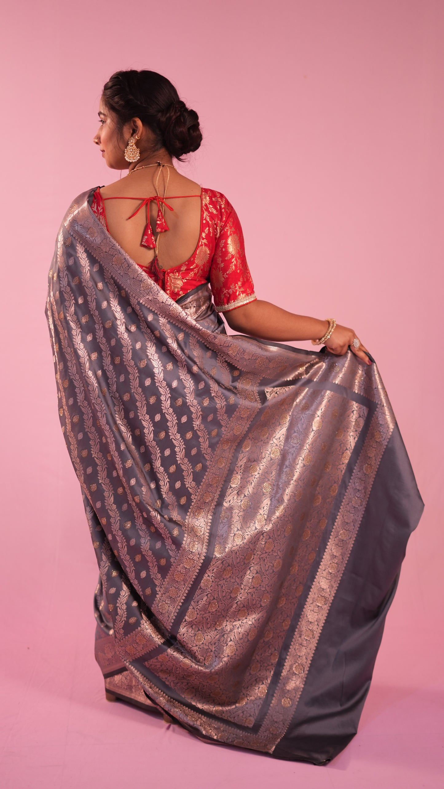 Semi katan aada butti saree