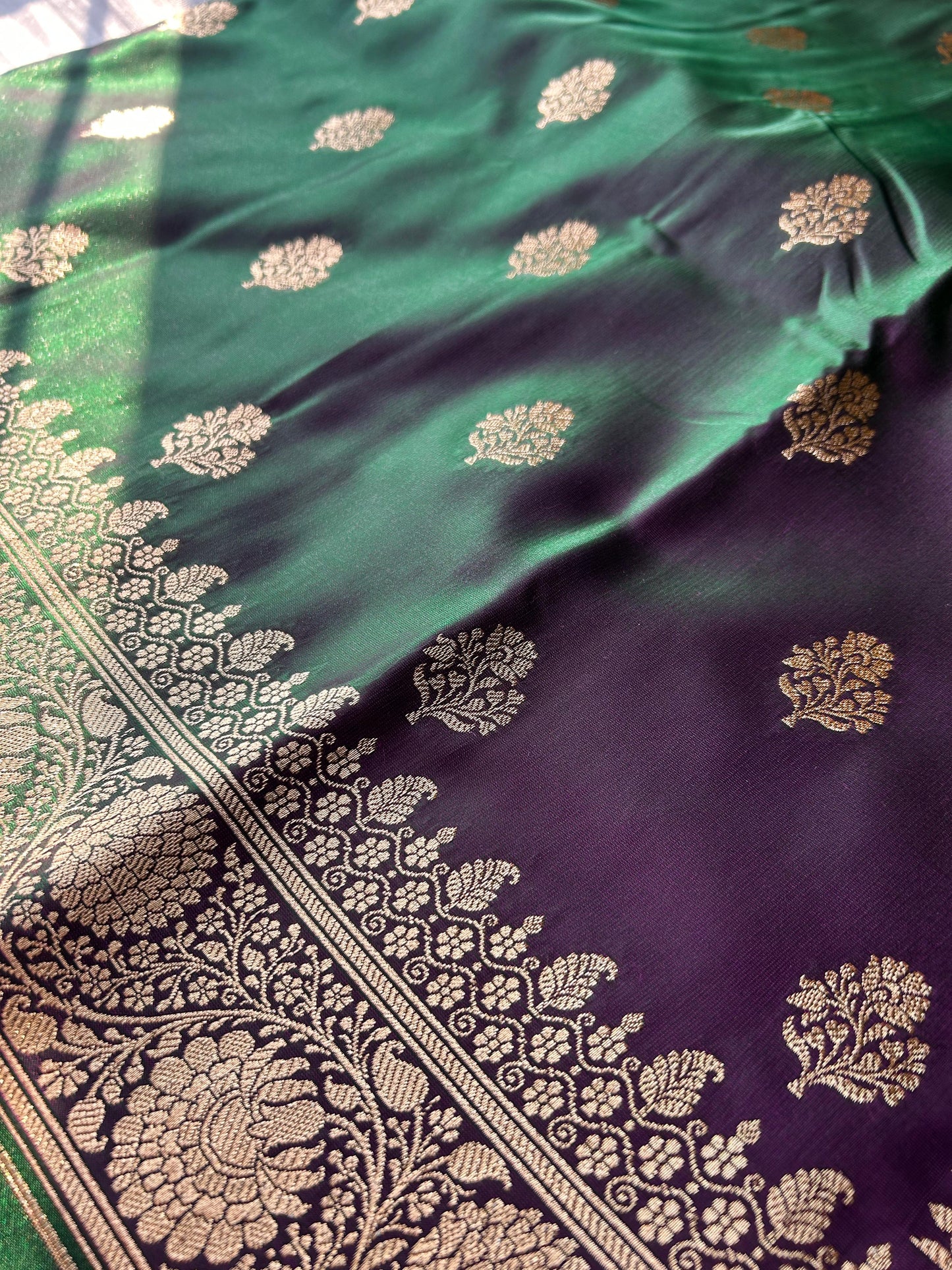 royal dhoop chaanv green saree