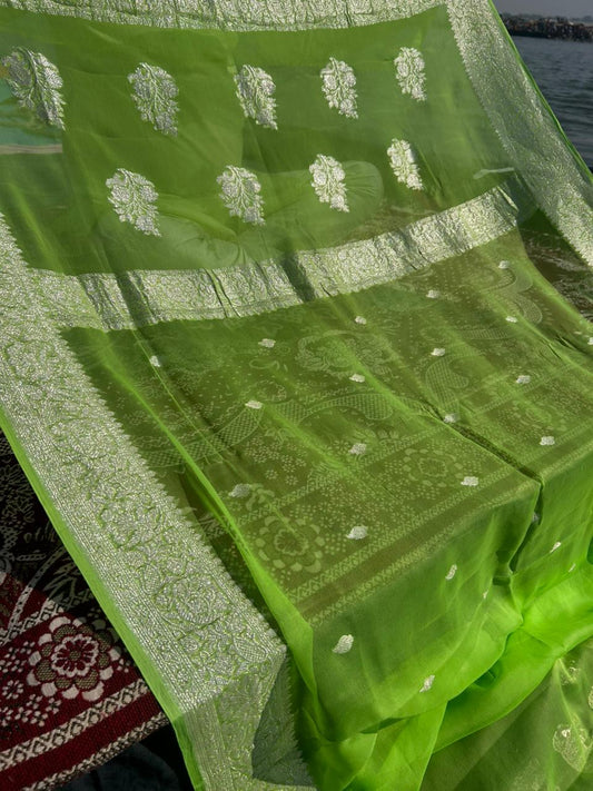 Liril Green 100% Pure Khadi Georgette Saree | Real Silver Zari | 300g Handmade Ring Test