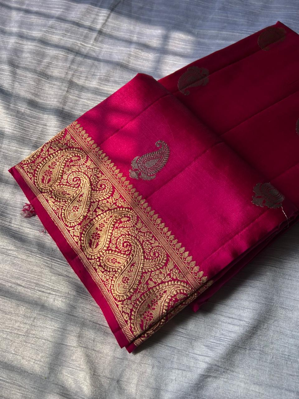 Sari Banarasi Maharani Rosa Hecho a Mano Kandua Rupa Sona