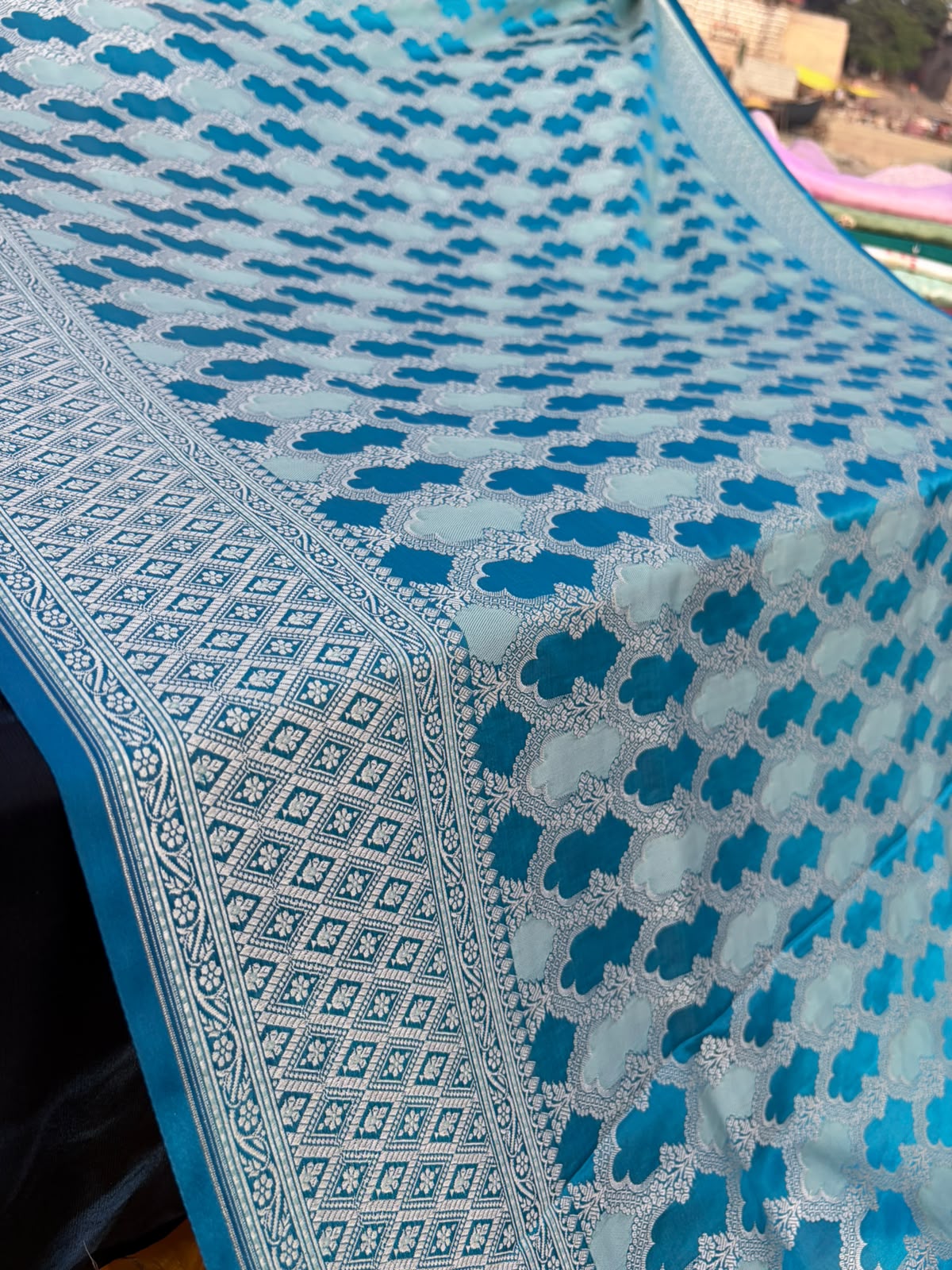 Premium Mashru Katan Silk Banarasi Saree – Dual-Tone Blue Mughlai Door Rangkat