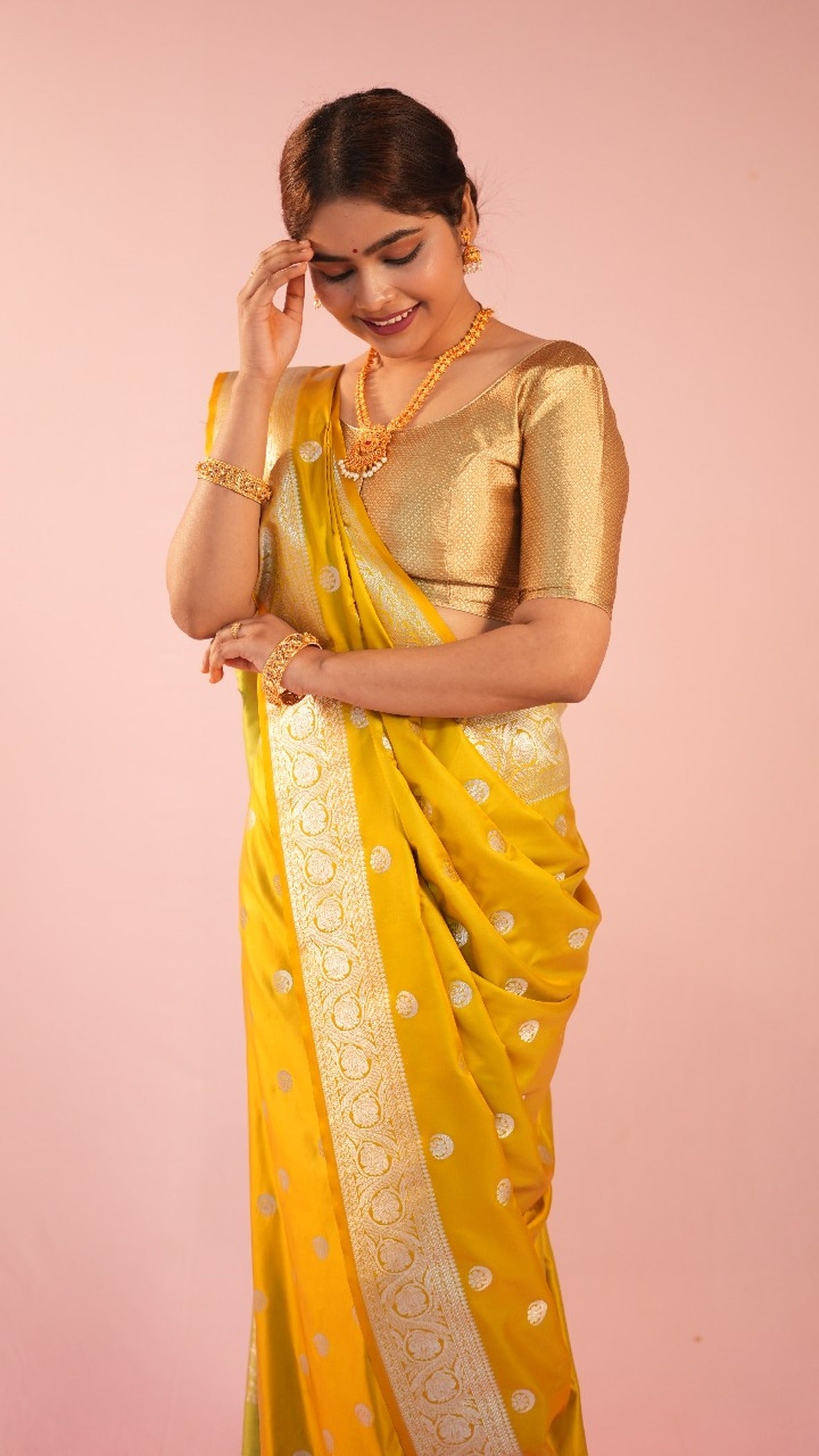 Banarasi Chand Tara Lemon Yellow Saree